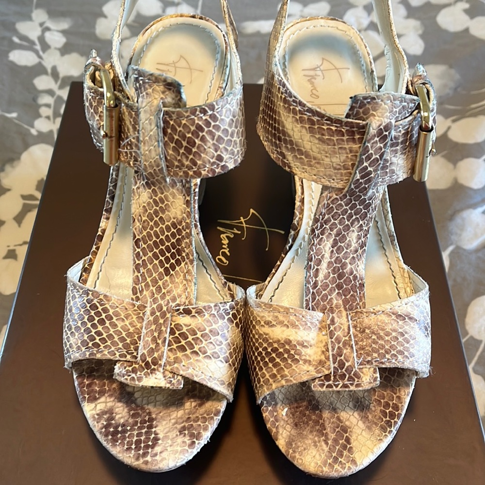 Franco Sarto wedge sandals. SZ 7 Medium. Snakeskin print.
